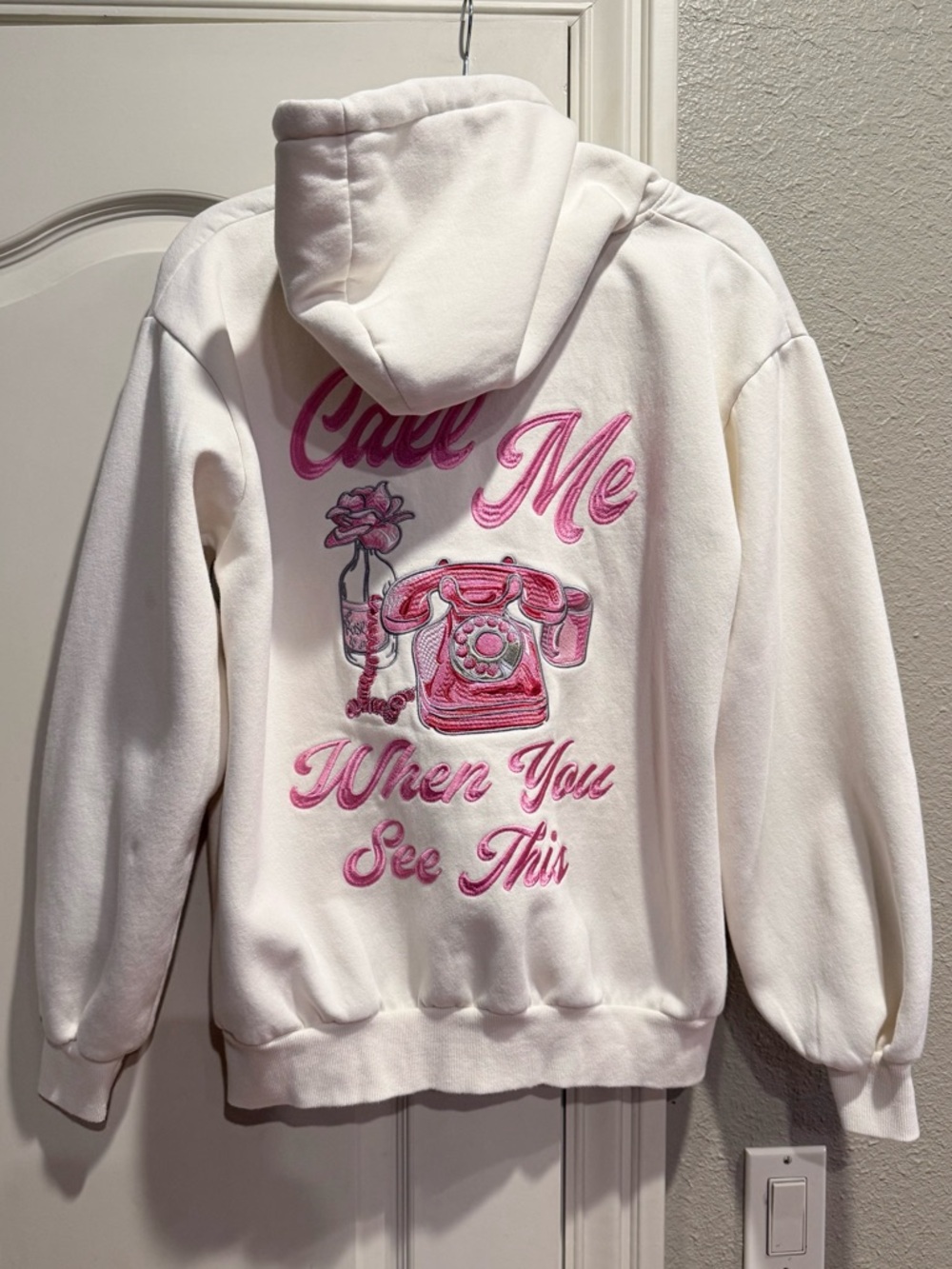 Happy Camp3r Call Me When You See This Embroidered hoodie Size S - Picture 4 of 4